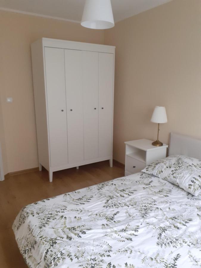 Sloneczny Apartament Z Malym Ogrodkiem Wejherowo Exterior foto